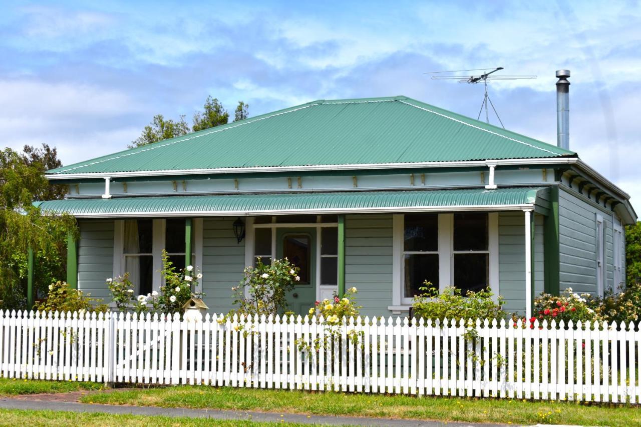 The Green Villa Martinborough Dış mekan fotoğraf