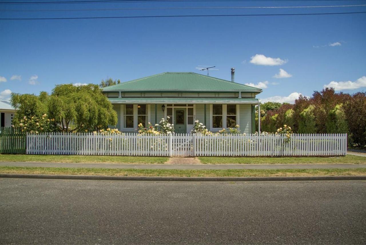 The Green Villa Martinborough Dış mekan fotoğraf